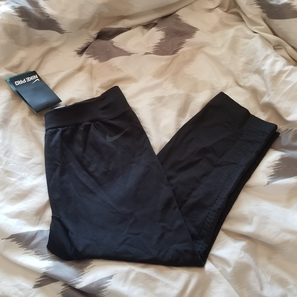 Nwt Nike leggings